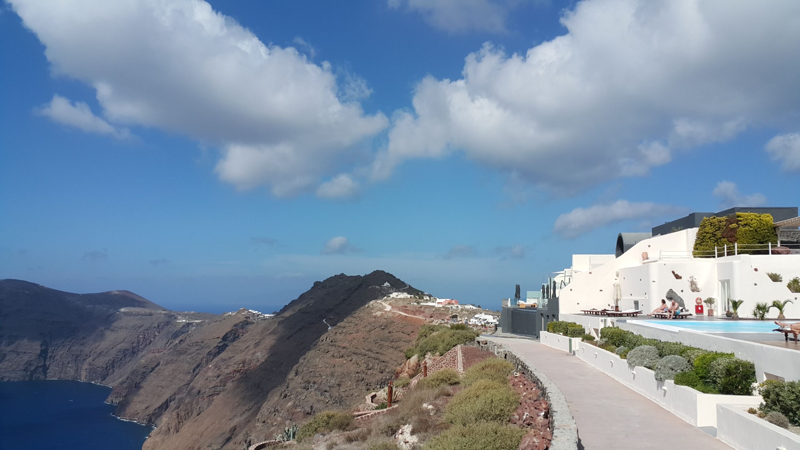 Hiking in Santorini: Unveiling Santorini’s breathtaking hiking trails