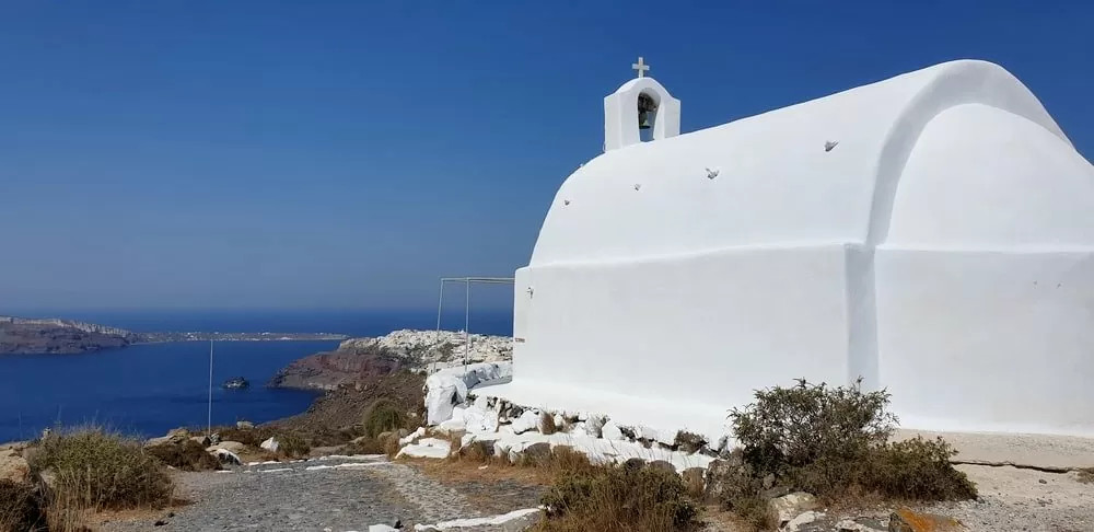 best day tours in santorini are hiking tours