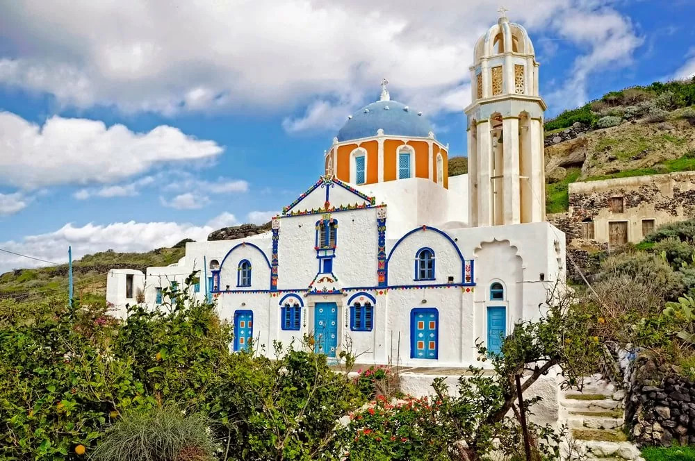 Explore Thirassia to take part in the best day tours in Santorini