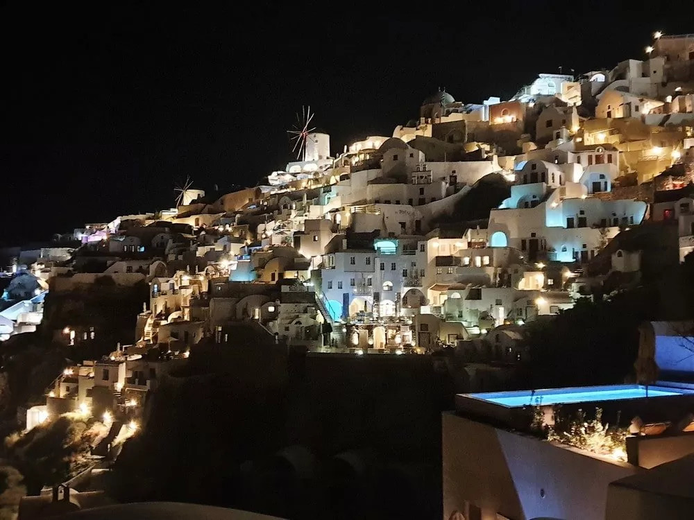 Oia by night is one of the things to do in Santorini