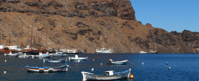 Thirassia fisherport - Santorini fishing tour