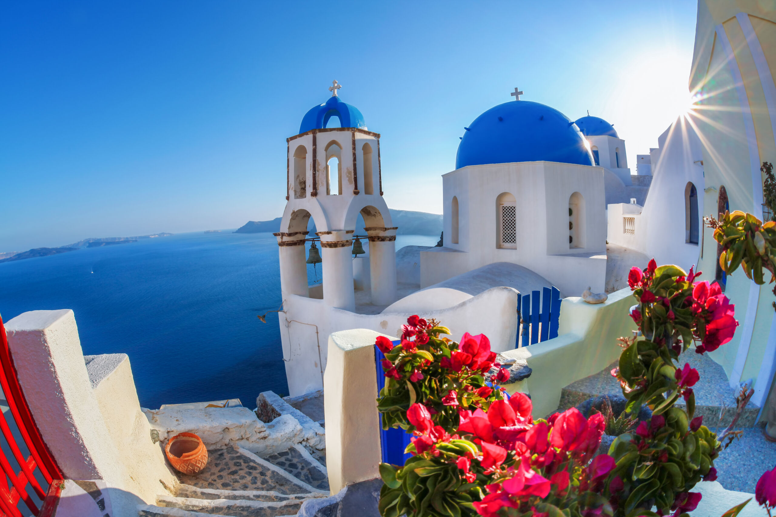 How to best visit Santorini with mobility issues